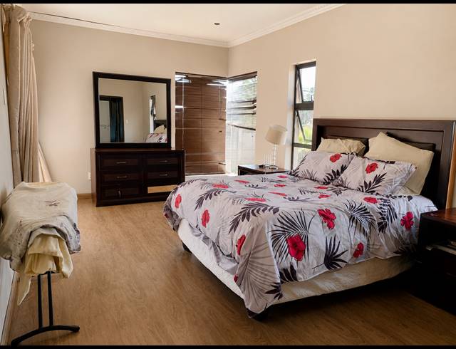 3 BEDROOM HOUSE FOR SALE IN VANDERBIJLPARK SE 6